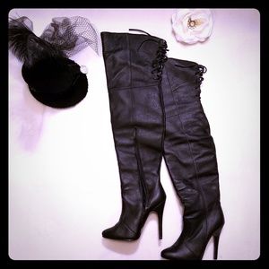 NWOT Black over the knee boots high heel